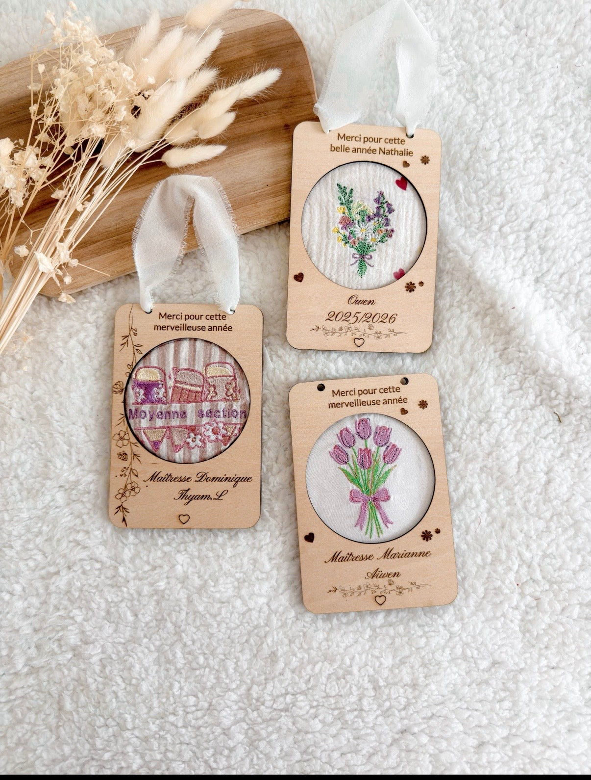 Cadre broderie et bois